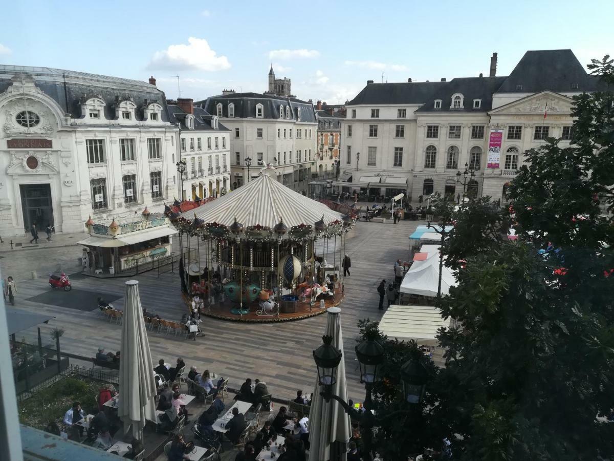 Appartement avec belle vue sur la place du Martroi Orléans Extérieur photo